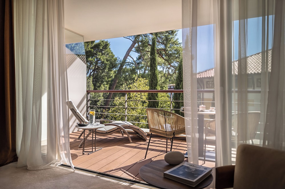 Boutique Hotel Alhambra, an SLH Hotel by null