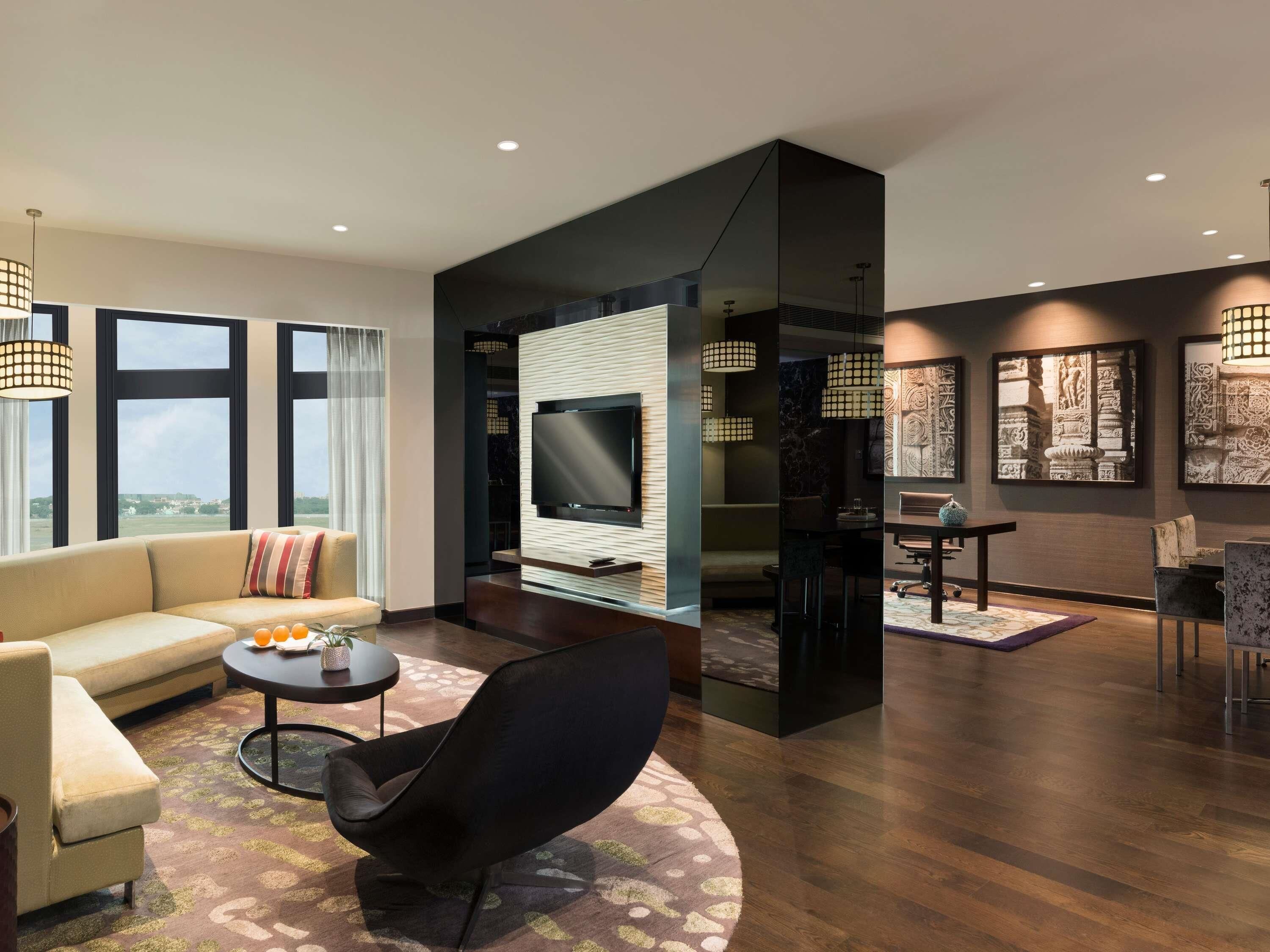 Suite – president, Club Lounge-tilgang (Airport View, 20% off FnB & Laundry)