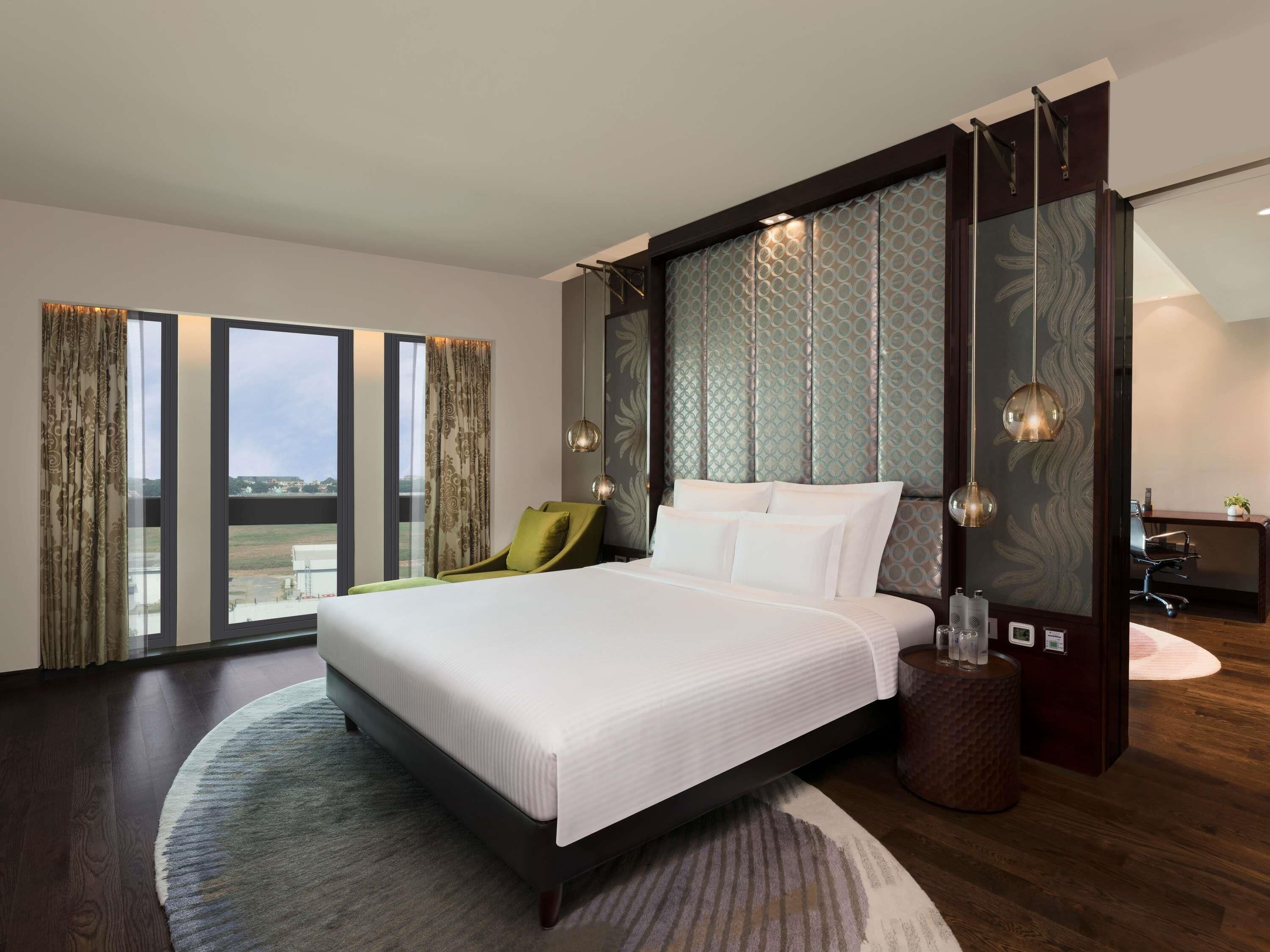 Suite Supérieure, accès au salon club (20% off FnB & Laundry) | Draps en coton égyptien, literie de qualité supérieure