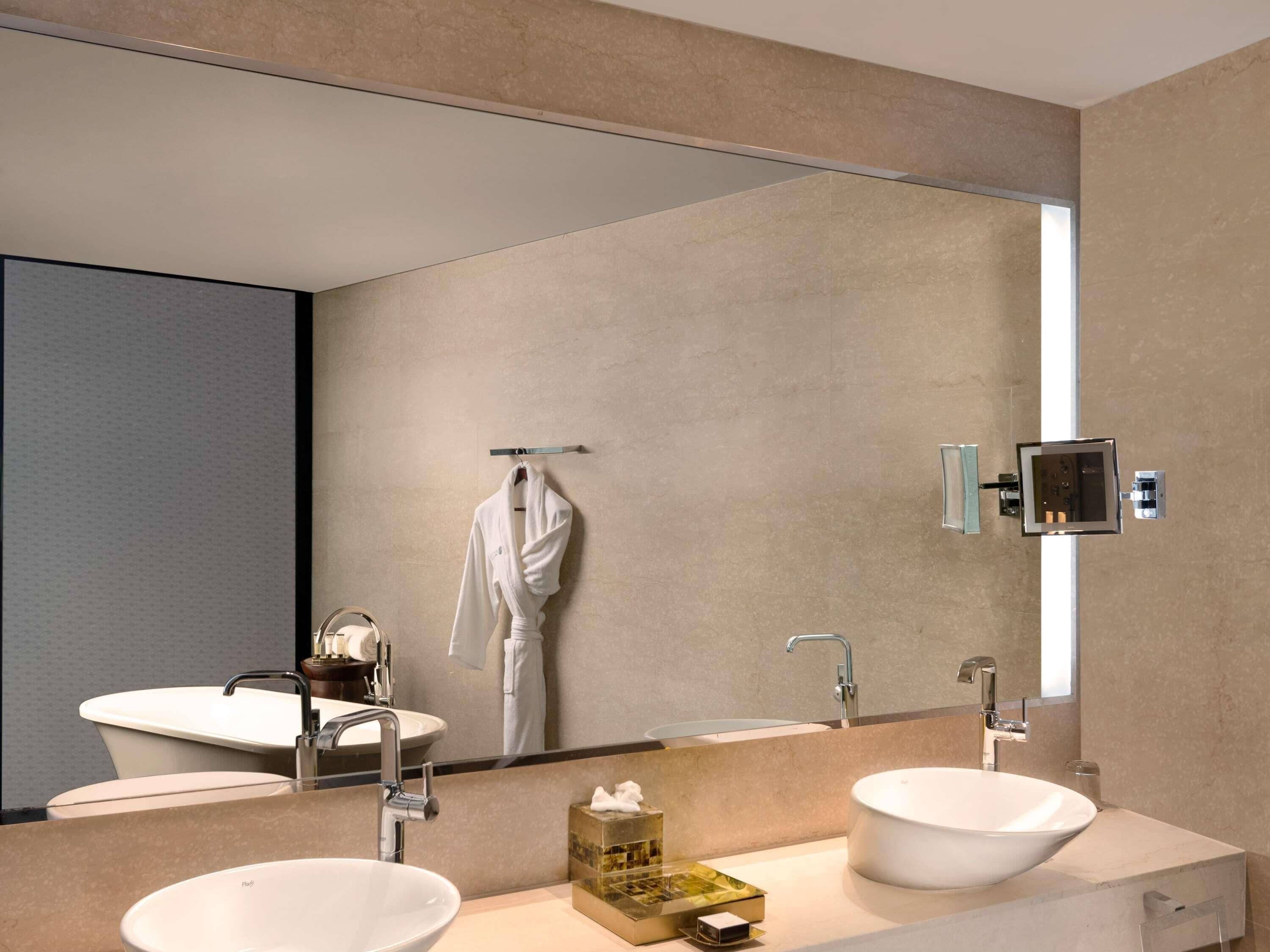 Superior Suite, 1 King Bed | Egyptian cotton sheets, premium bedding, down comforters