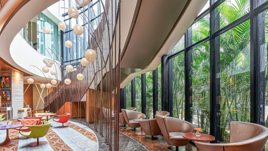 Pullman New Delhi Aerocity Hotel