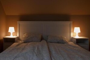 Iron/ironing board, free cots/infant beds, free WiFi, bed sheets - 4.Friends Hostel (Kraków)