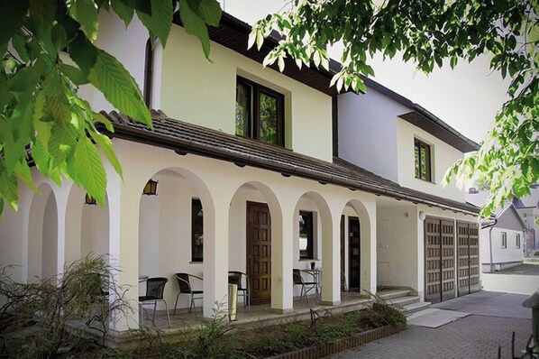 Exterior - 4.Friends Hostel (Kraków)