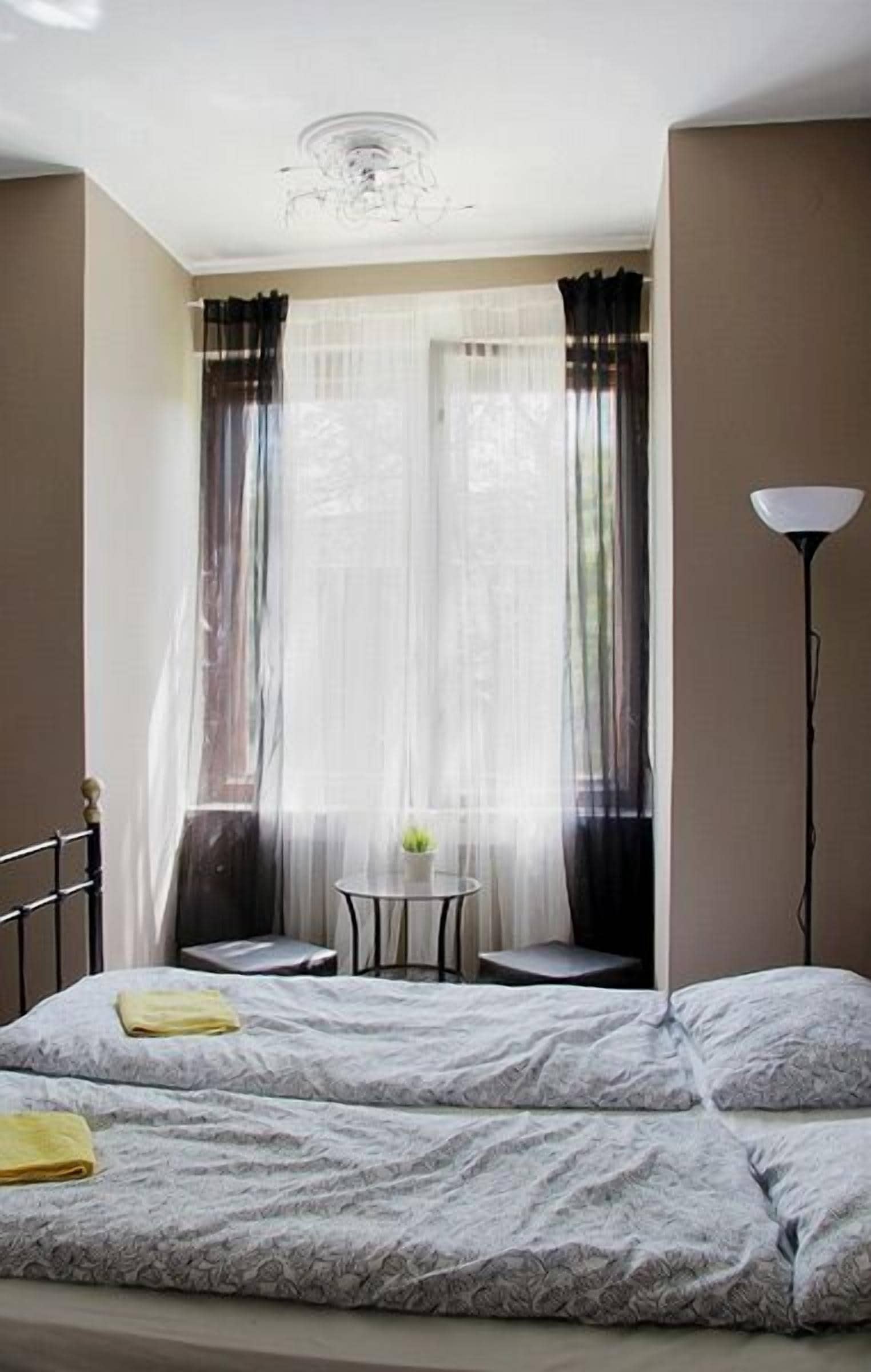 Foto - 4 Couples & 4 Friends Hostel