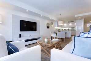 Apartment, 1 Bedroom, Garden View | Living area