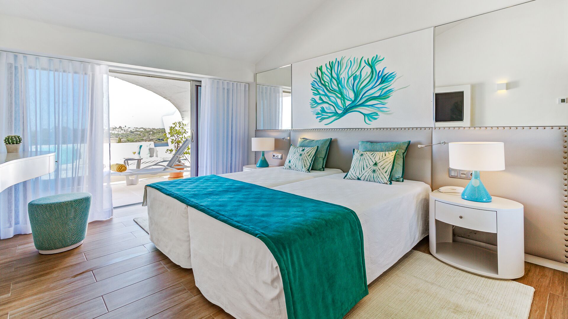 Penthouse, 2 Bedrooms, Lake View | In-room safe, blackout drapes, iron/ironing board, cribs/infant beds