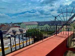 Signature Suite, 1 Bedroom, Balcony, City View | Balcony view