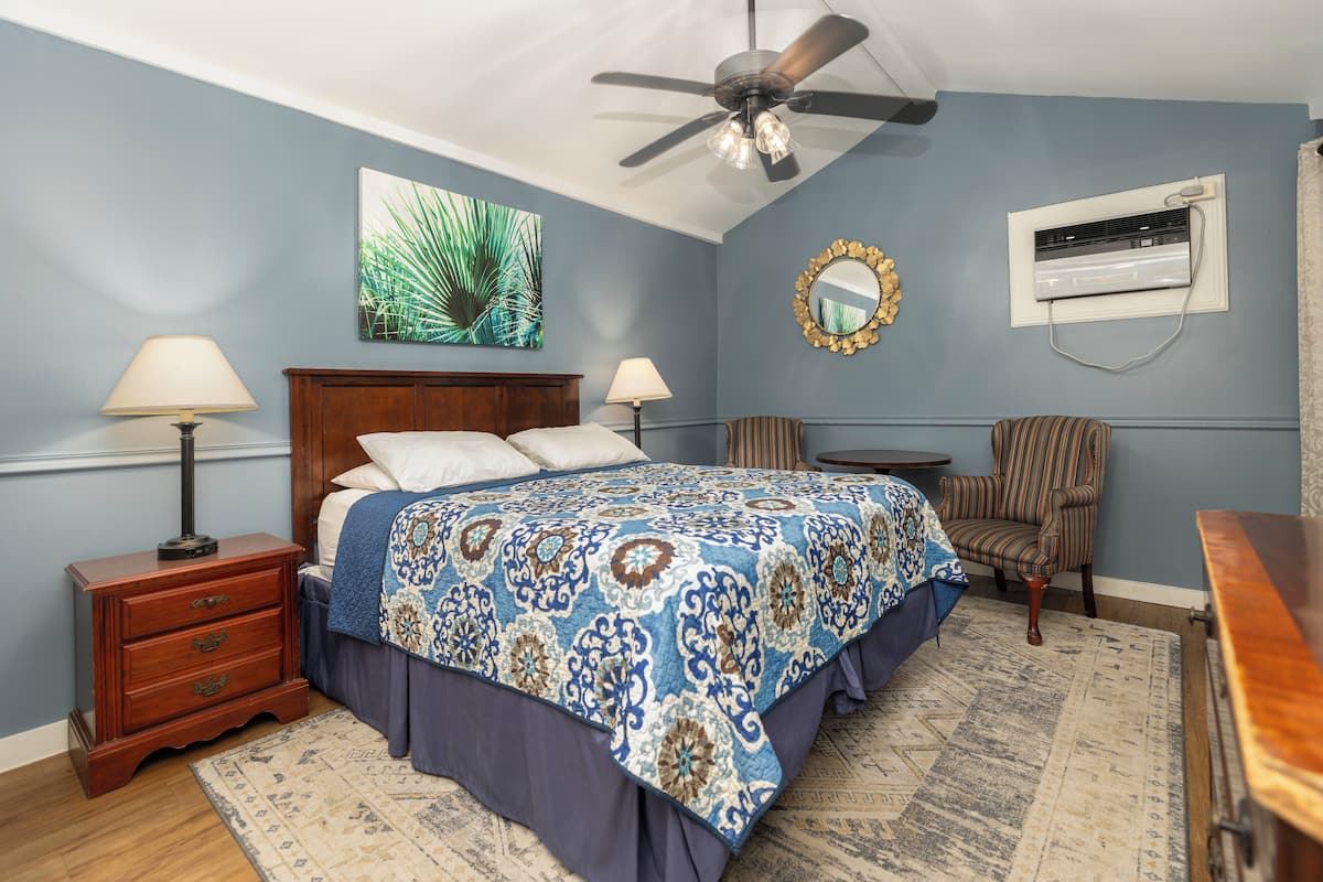 Traditional Room, Garden Area | 1 bedroom, individually decorated, individually furnished