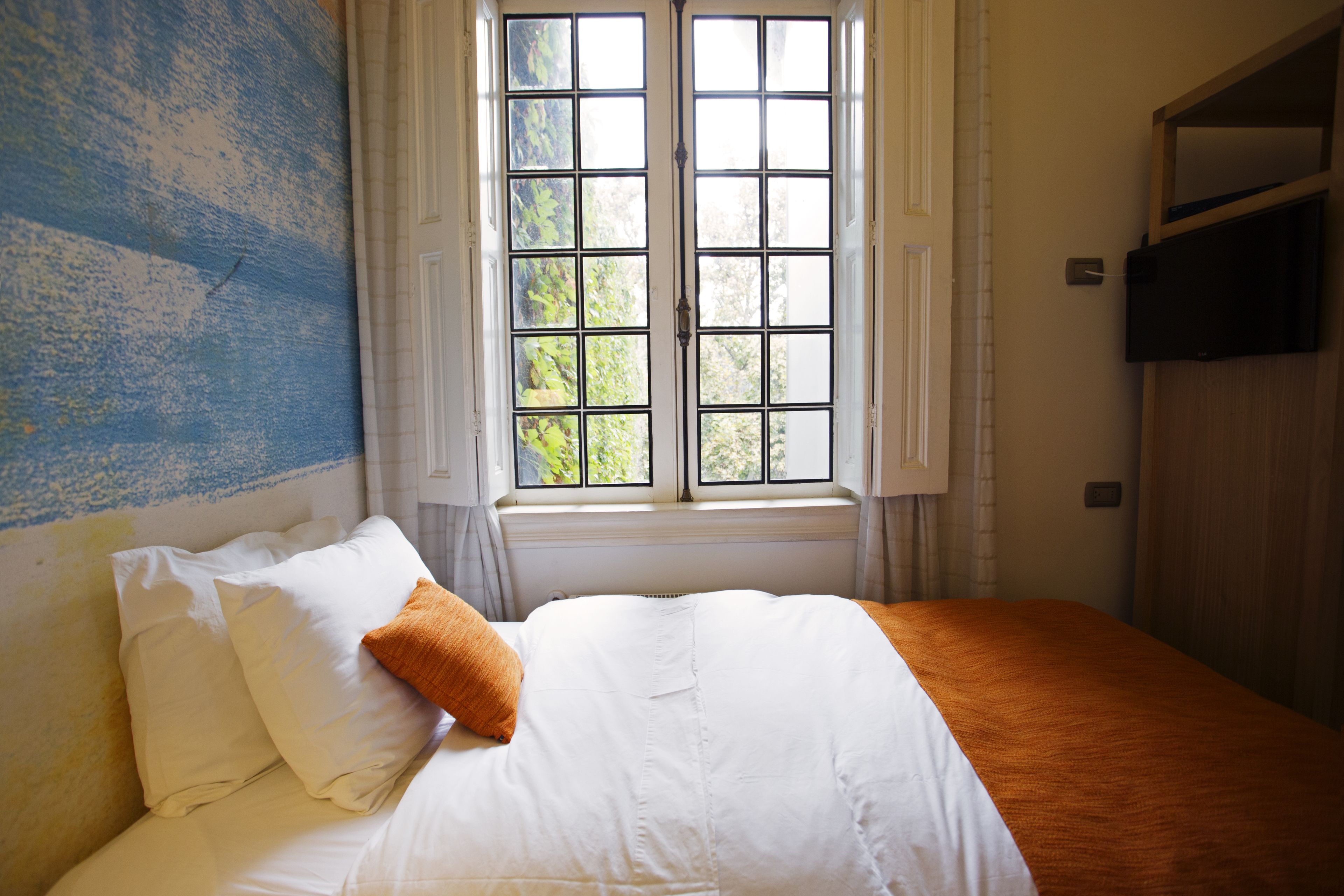 single room | 1 bedroom, premium bedding, down duvets, in-room safe