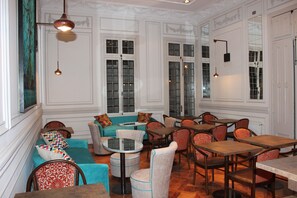 Desayuno continental incluido todos los días