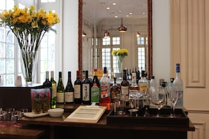 Bar (in der Unterkunft)