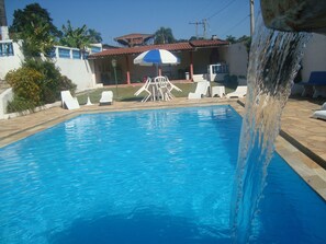 2 piscines extérieures