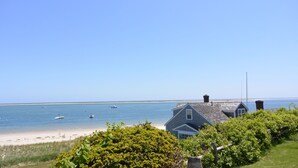 A coastal house with a view of the sea and beach. - The Hawthorne (Chatham)