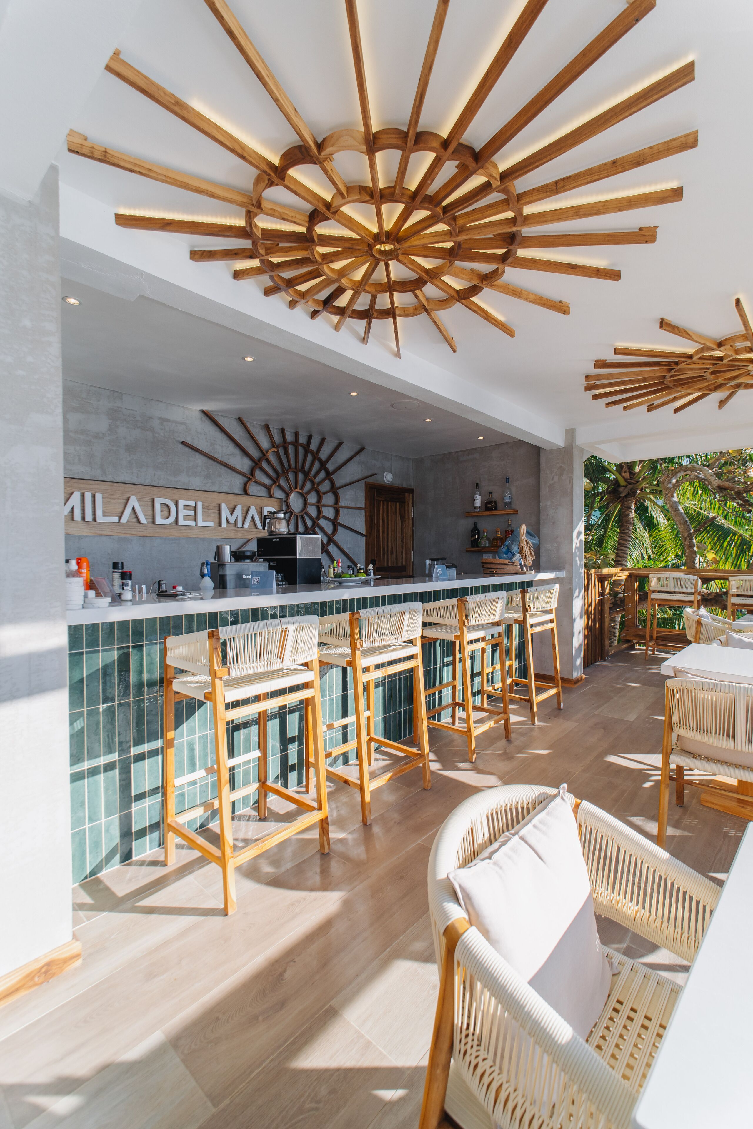 lunch, dinner served; international cuisine, beach views