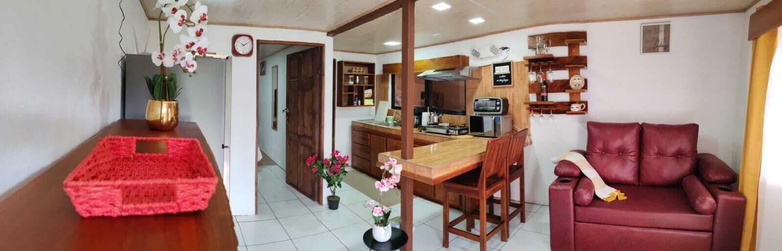 豪華開放式客房, 1 張標準雙人床和 1 張沙發床, 庭院 | 起居區 | 地暖系統