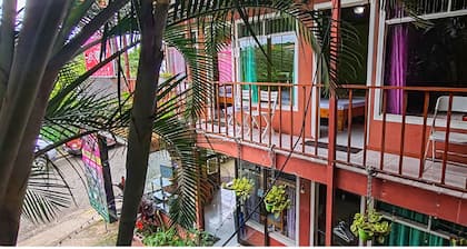 Hotel Sloth Backpackers