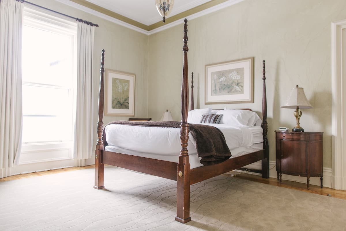 Queen Suite #4 | Individually decorated, desk, iron/ironing board, free WiFi