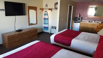 Standaard studio suite, 2 queensize bedden | Uitzicht vanuit de kamer