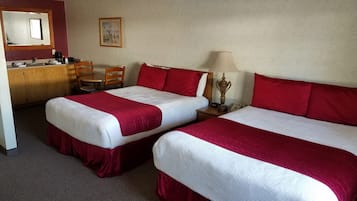 标准开间套房, 2 张大床 | 高档床上用品、加厚床垫、遮光窗帘、熨斗/熨板