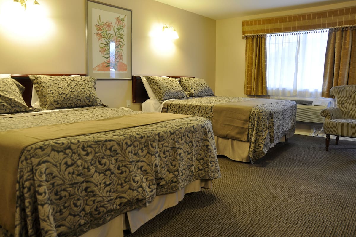 Deluxe Room, 2 Queen Beds