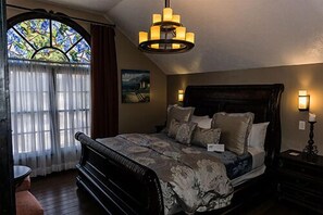 1 bedroom, premium bedding, individually decorated, blackout drapes - Old City House Inn and Restaurant (St. Augustine)