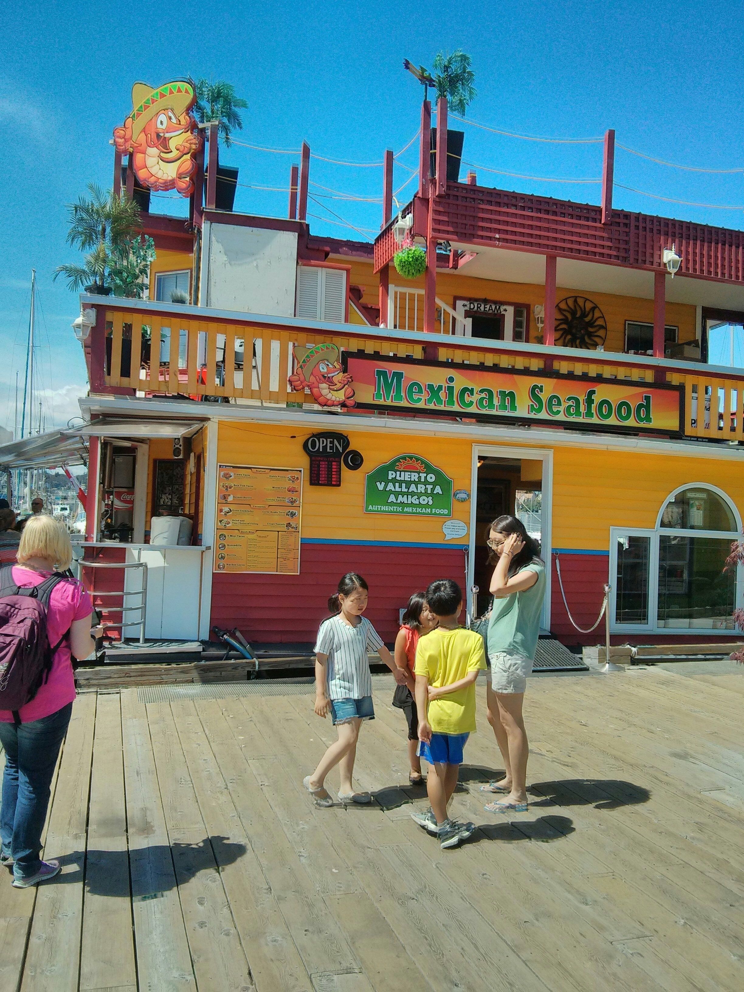 Photo - A Float Home B&B in Fisherman’s Wharf