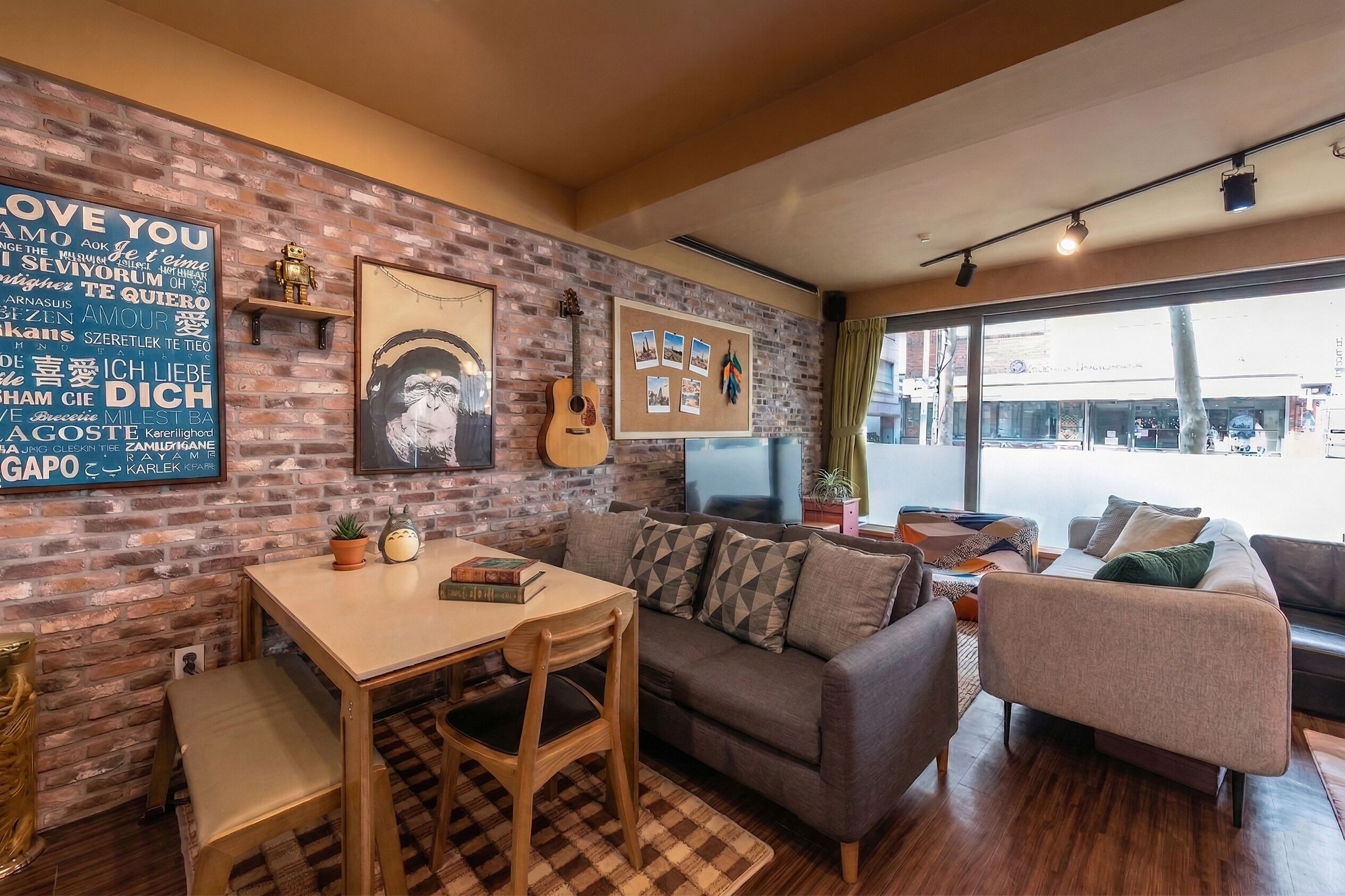 LCD-tv, spillekonsol, dvd-afspiller