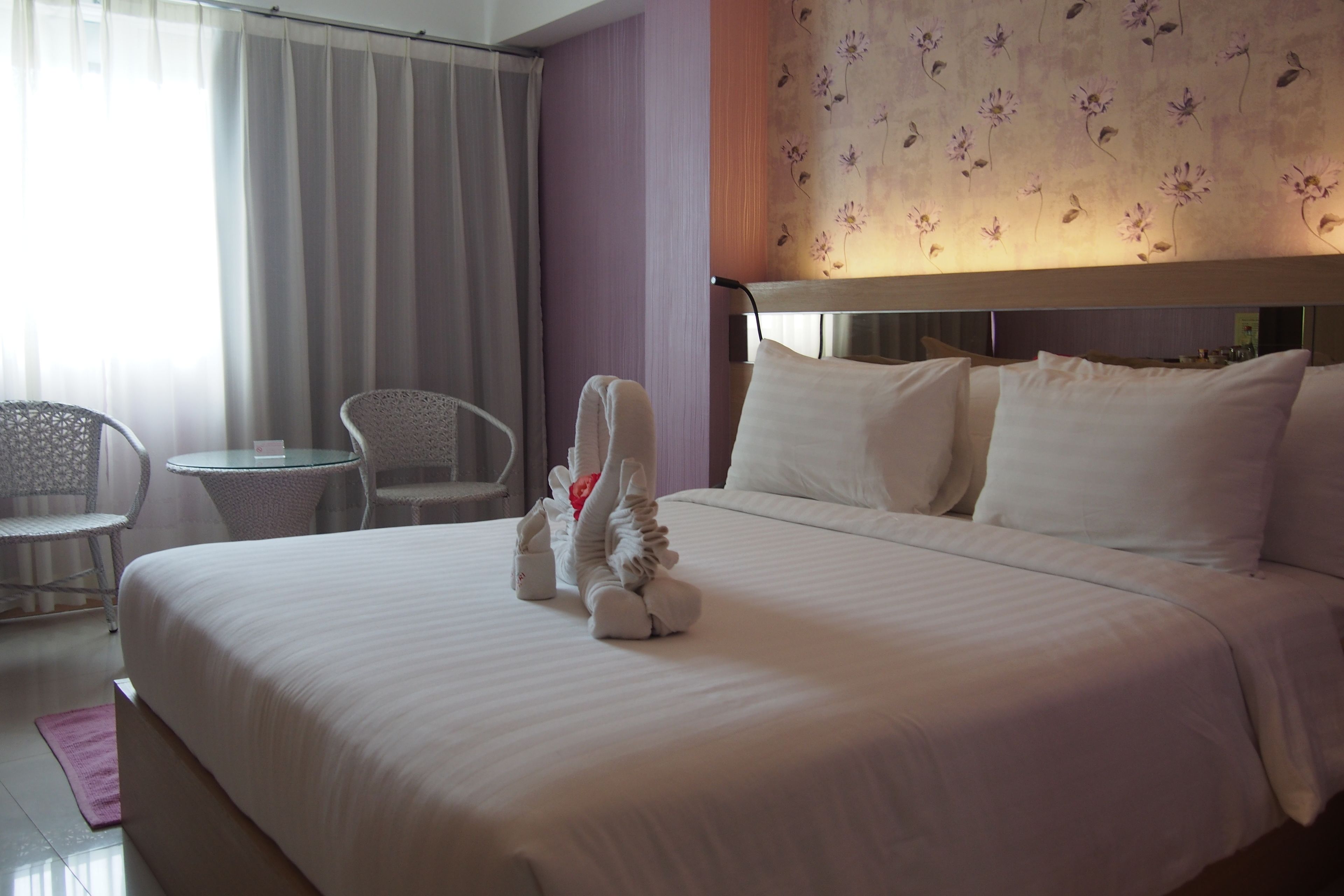 deluxe room with airprot transfer | hypo-allergenic bedding, in-room safe, desk, blackout curtains