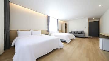 Grand Twin Room | Premium bedding, desk, soundproofing, iron/ironing board