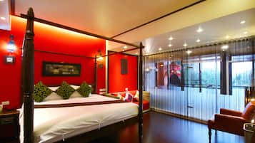 2 bedrooms, premium bedding, down duvets, individually furnished