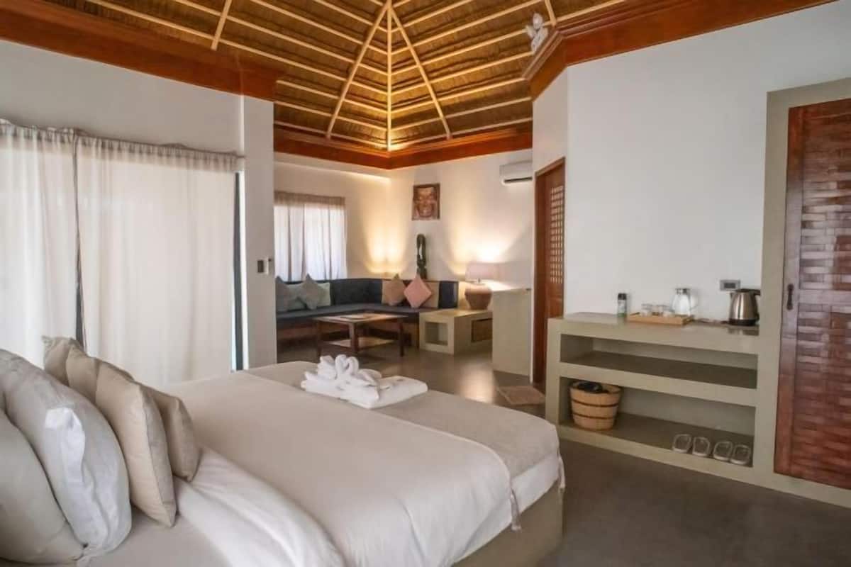 1 bedroom, minibar, in-room safe, desk