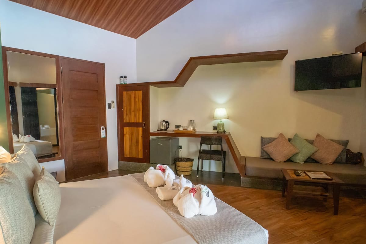1 bedroom, minibar, in-room safe, desk