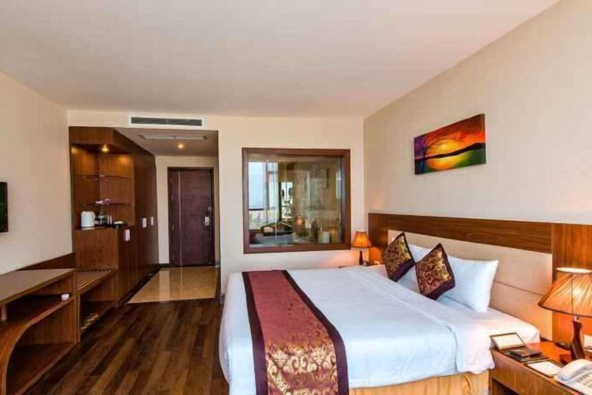 Ropa de cama de alta calidad, edredón, camas Select Comfort y minibar 