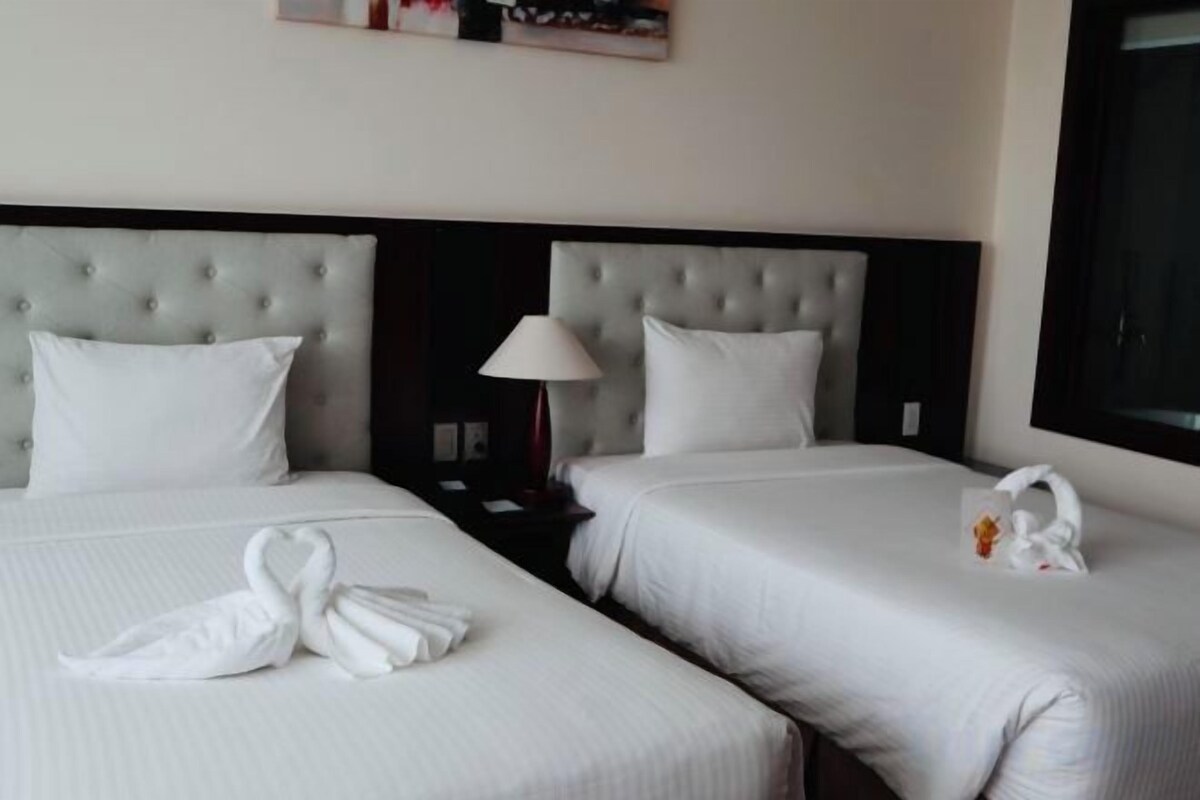 Hochwertige Bettwaren, Daunenbettdecken, Select-Comfort-Betten, Minibar