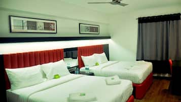 1 bedroom, premium bedding, in-room safe, desk