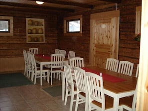 Family dining - Espoo Sun Cottages (Espoo)