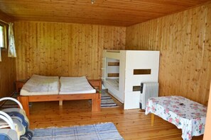1 dormitorio, minibar, escritorio y sistema de insonorización