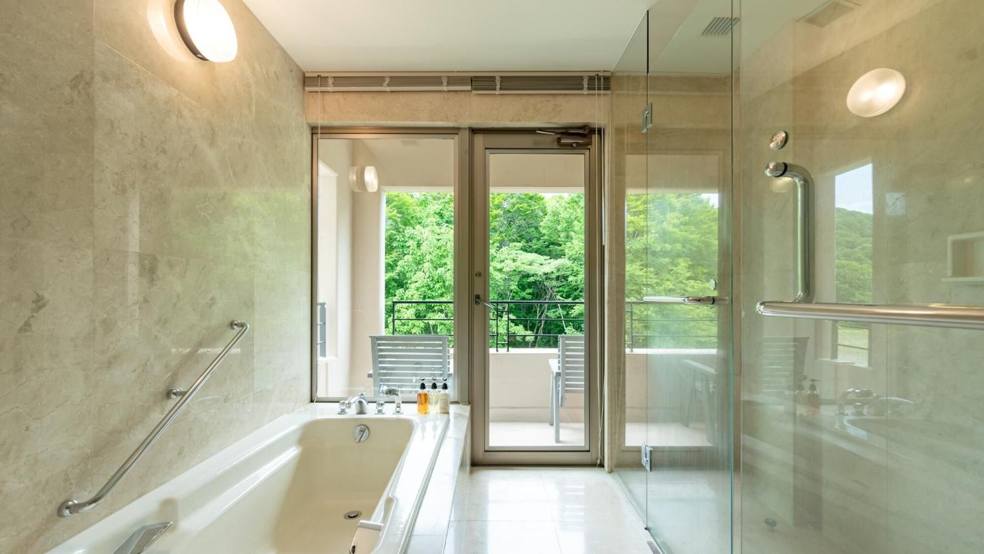 combined shower/bathtub, free toiletries, hair dryer, bathrobes