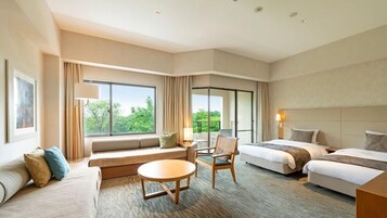 Caja fuerte, escritorio, wifi gratis y ropa de cama