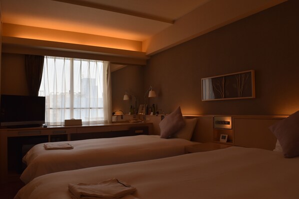 Desk, iron/ironing board, free WiFi, bed sheets - Tmark City Hotel Sapporo (Sapporo)