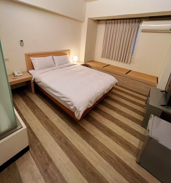 書桌、免費無線上網