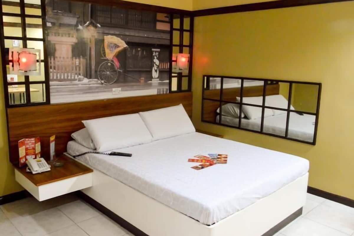 デスク、WiFi (無料)