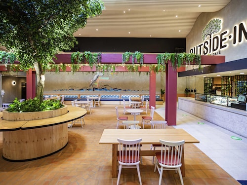 ibis Styles The Entrance