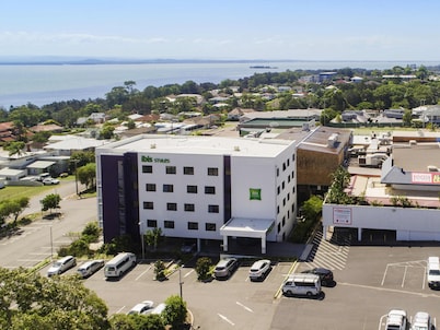 ibis Styles The Entrance