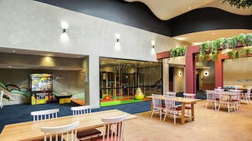 Daily continental breakfast (AUD 13.50 per person)