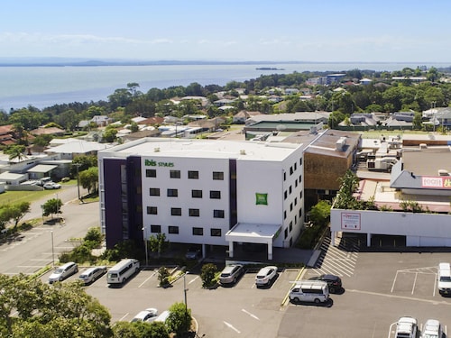 ibis Styles The Entrance