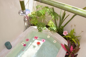 Baignoire relaxante profonde