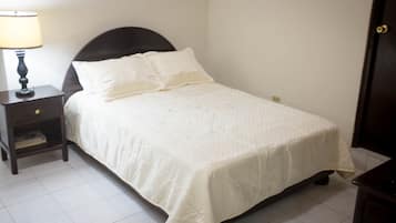 Caja de seguridad en la habitación, wifi gratis y ropa de cama