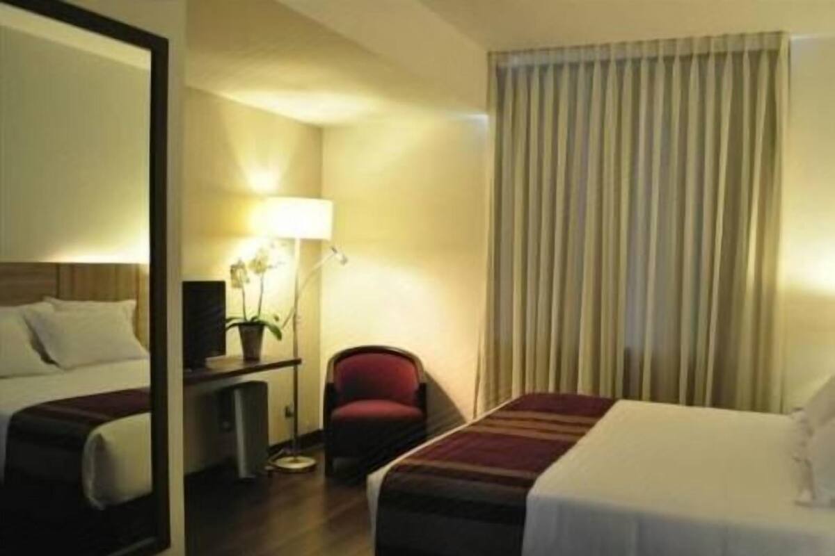 Minibar, in-room safe, desk, soundproofing