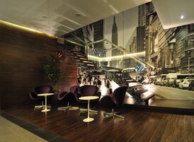 Petit déjeuner buffet (12 USD par personne)